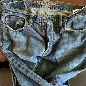 AEO men’s medium wash jeans 31x34